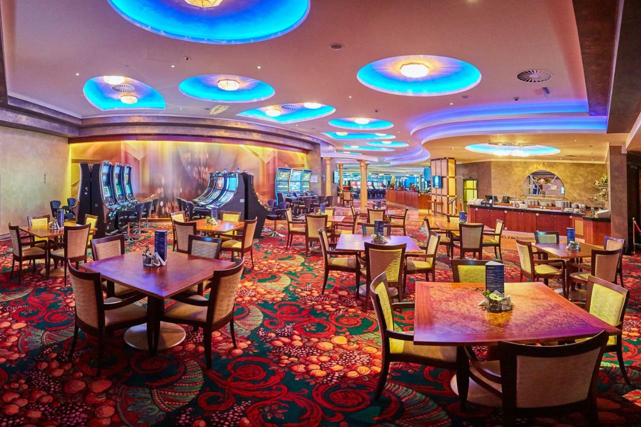 Casino&Hotel Admiral Alzbetin เชเลซนารูดา ภายนอก รูปภาพ
